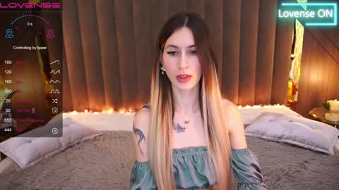 Snapshot of miss_martini chatting on January 2025 07:28:01 AM   online show from January 2025 07:28:01 AM