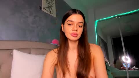 miss_medyson online show from December 2024 08:47:02 PM