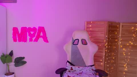 Mamma Mia online show from September 2025 04:36:01 AM