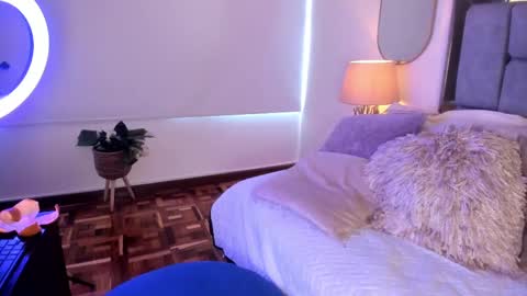 Mian  online show from September 2025 09:06:02 PM