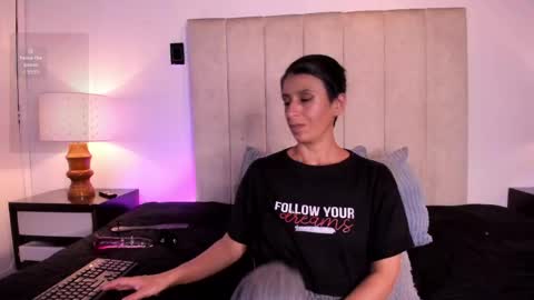 miss_milf_ online show from May 2026 08:06:02 PM