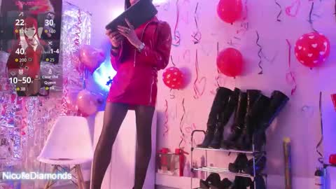 Miss Nicole online show from February 2026 01:07:01 PM