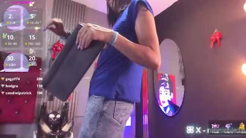 Miss Nicole online show from July 2026 06:20:01 PM