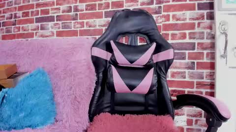 Snapshot of miss_pecados chatting on June 2026 08:59:02 PM Miss Pecados online show from June 2026 08:59:02 PM