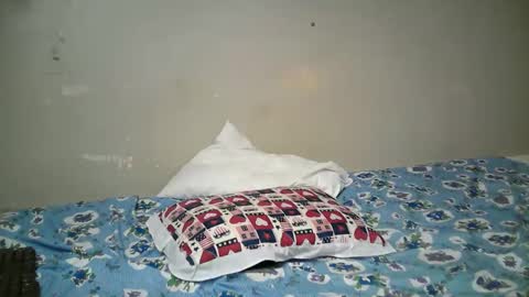 miss_pretty01 online show from April 2026 11:03:02 PM
