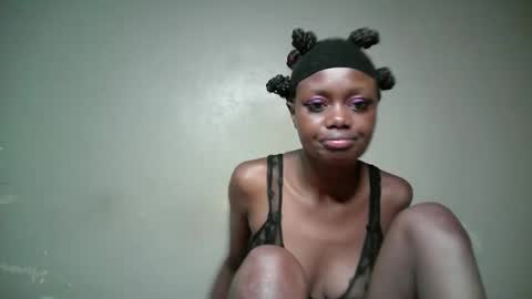 Snapshot of miss_pretty1 chatting on February 2026 08:05:01 PM miss_pretty1 online show from February 2026 08:05:01 PM