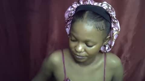 miss_rihanna2 online show from December 2025 08:24:02 PM