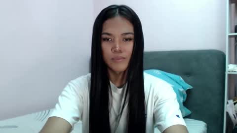 Snapshot of miss_scarletslut chatting on October 2025 12:35:01 PM Scarlet Slut online show from October 2025 12:35:01 PM