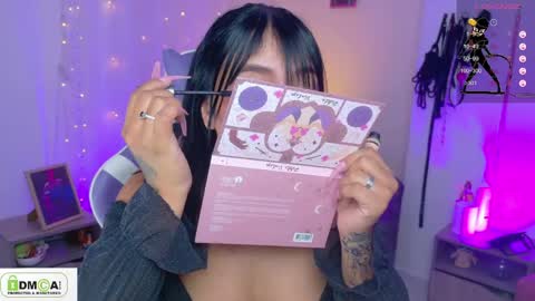 Snapshot of miss_scarllet chatting on May 2026 01:19:01 PM 100 thumbs up online show from May 2026 01:19:01 PM