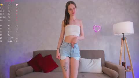 Spider girl Help me reach 10 likes online show from June 2026 09:29:01 AM