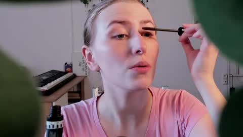 Snapshot of miss_strick chatting on April 2026 09:10:01 AM Anneli online show from April 2026 09:10:01 AM