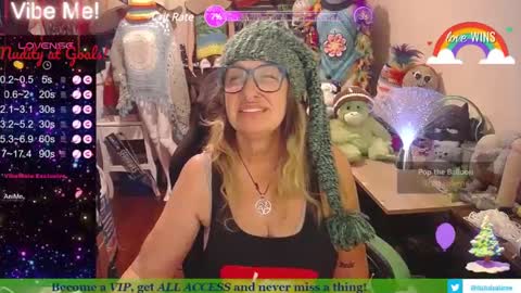Snapshot of miss_tulsa chatting on December 2024 01:36:01 AM Tulsa Mae aka Mz. Pahkah online show from December 2024 01:36:01 AM
