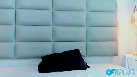 valentina online show from February 2025 02:10:02 PM