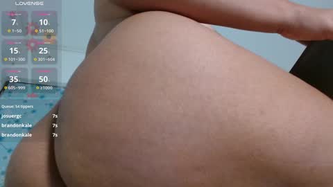 Snapshot of miss_valery2 chatting on December 2024 08:11:01 AM hanna online show from December 2024 08:11:01 AM