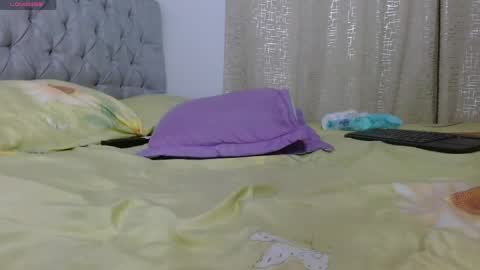 Snapshot of miss_valery2 chatting on March 2025 06:30:01 AM hanna online show from March 2025 06:30:01 AM