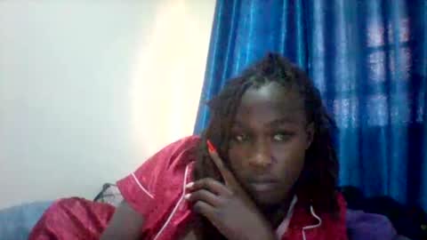 Snapshot of miss_vall chatting on November 2025 12:16:01 PM miss_vall online show from November 2025 12:16:01 PM