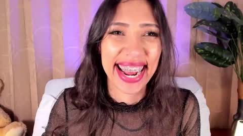 Miss Veronica online show from March 2026 01:39:01 PM