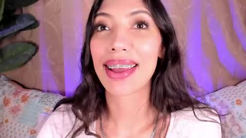 Miss Veronica online show from June 2026 01:53:02 PM