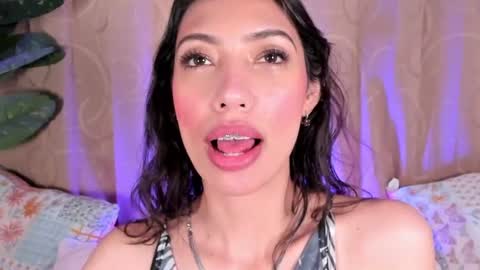 Miss Veronica online show from June 2026 01:03:02 PM