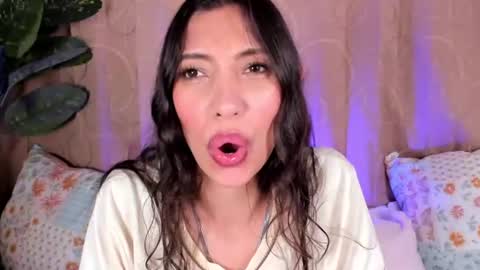 Miss Veronica online show from June 2026 02:21:02 PM