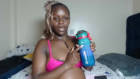Snapshot of miss_wetcherry chatting on May 2026 12:40:02 AM Cherie Independent model online show from May 2026 12:40:02 AM