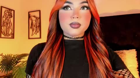 miss_zz online show from November 2025 06:29:02 PM