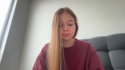 Snapshot of missameliah chatting on November 2025 12:05:02 PM Ameliahs online show from November 2025 12:05:02 PM