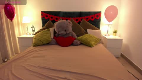 Angelina online show from March 2025 05:32:01 AM