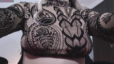 Snapshot of missblair12 chatting on February 2025 11:59:02 PM MissBlair online show from February 2025 11:59:02 PM