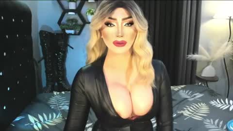 Snapshot of misschannel4sub chatting on July 2026 02:36:01 AM PRIESTESS CHANNEL online show from July 2026 02:36:01 AM