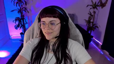 Snapshot of misscharlottte_18 chatting on February 2025 09:43:02 AM Missy Charlottte. Hey remember to give me a thumbs up ty online show from February 2025 09:43:02 AM