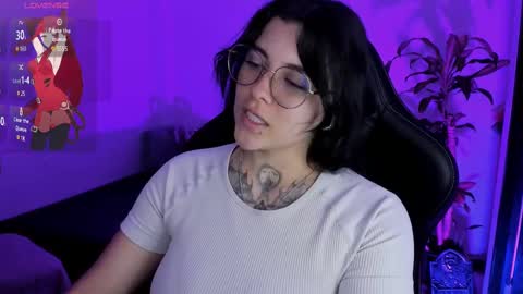 Snapshot of misscharlottte_18 chatting on October 2025 02:36:02 AM Missy Charlottte. Hey remember to give me a thumbs up ty online show from October 2025 02:36:02 AM