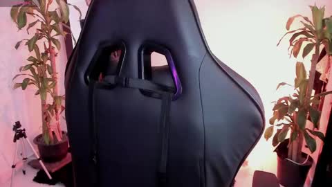 Missy Charlottte.  Hey remember to give me a thumbs up ty online show from April 2026 03:09:02 AM