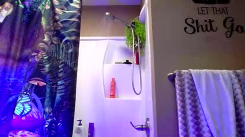 MissEeva online show from April 2026 04:06:02 AM