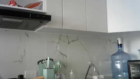 melodie  online show from December 2024 06:35:01 PM