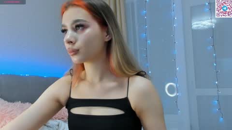 Hello dear my name Elisa online show from February 2025 08:58:01 PM