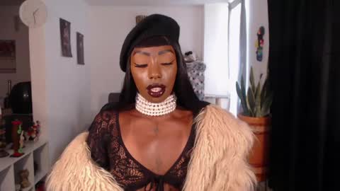 Emilie Diaz online show from April 2026 03:30:02 PM