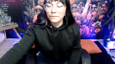 Luna online show from November 2025 01:16:02 AM