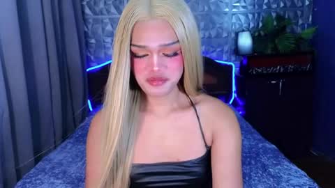 Snapshot of missionary_addiction_cumshot chatting on June 2026 12:53:01 PM im your queen steffie online show from June 2026 12:53:01 PM