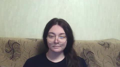 missis mona online show from April 2026 11:10:02 PM