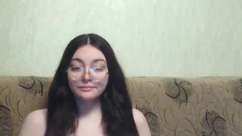 missis mona online show from April 2026 06:05:02 PM