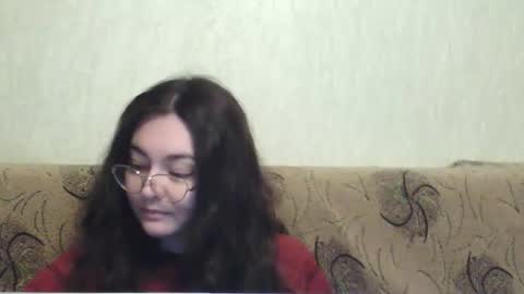 missis mona online show from April 2026 07:01:01 PM