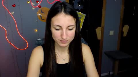 Sofia online show from October 2025 11:55:02 AM
