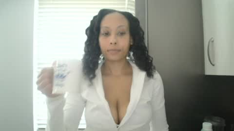 Snapshot of missjasmineuk23 chatting on July 2026 09:05:02 AM MissJasmineUK online show from July 2026 09:05:02 AM
