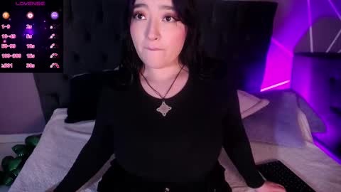 Miss Loise online show from March 2025 12:41:01 PM