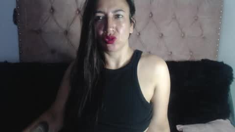 Snapshot of misslucyy1 chatting on October 2025 11:35:01 PM luccy online show from October 2025 11:35:01 PM