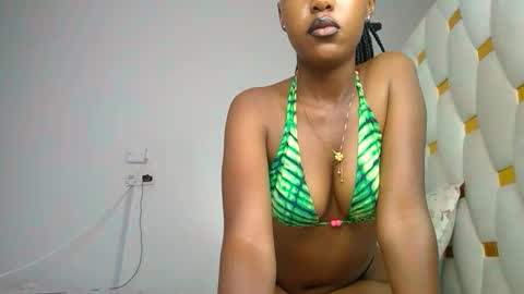 Snapshot of misslunah1 chatting on March 2026 01:16:01 PM lunah online show from March 2026 01:16:01 PM