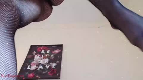  Vi  online show from October 2025 08:59:02 AM