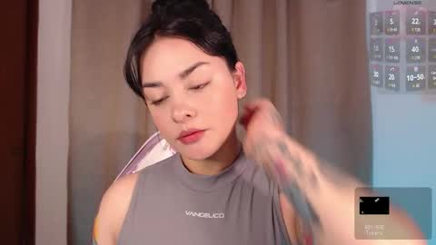 Snapshot of missmariana_ chatting on September 2025 12:04:01 AM missmariana_ online show from September 2025 12:04:01 AM