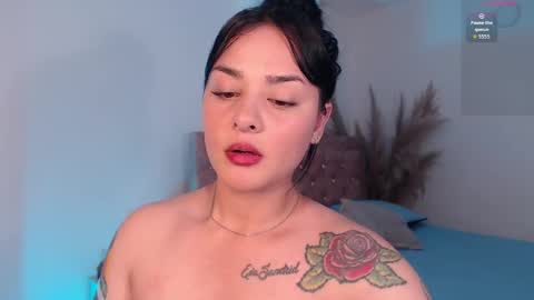 Snapshot of missmariana_ chatting on October 2025 12:06:01 AM missmariana_ online show from October 2025 12:06:01 AM